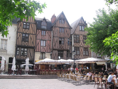 Place Plumereau in Tours