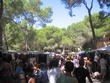 Hippy Market in Punta Arabi