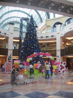 Christmas kitsch at the Mall of the Emirates